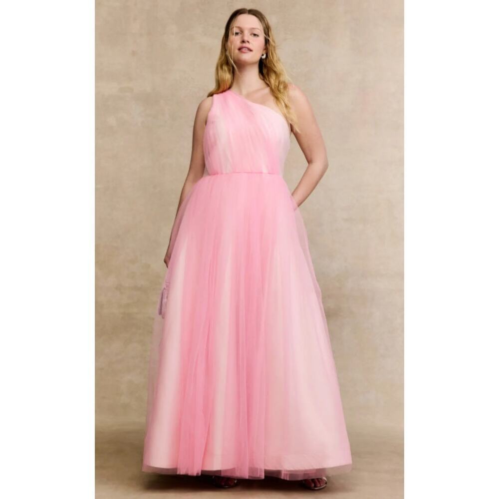 Badgley Mischka Pink One Shoulder Tulle Gown